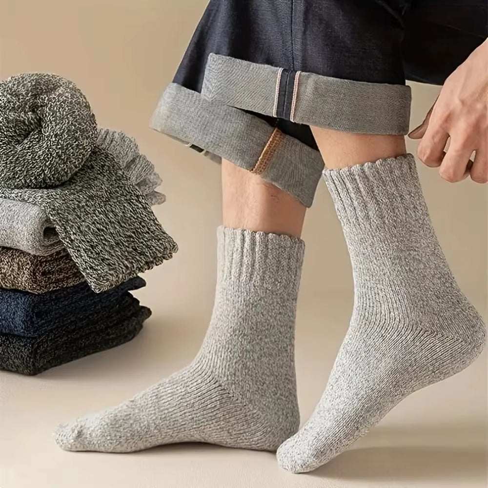 Warm gray wool Warm Socks with a towel-like texture, perfect for cold weather.