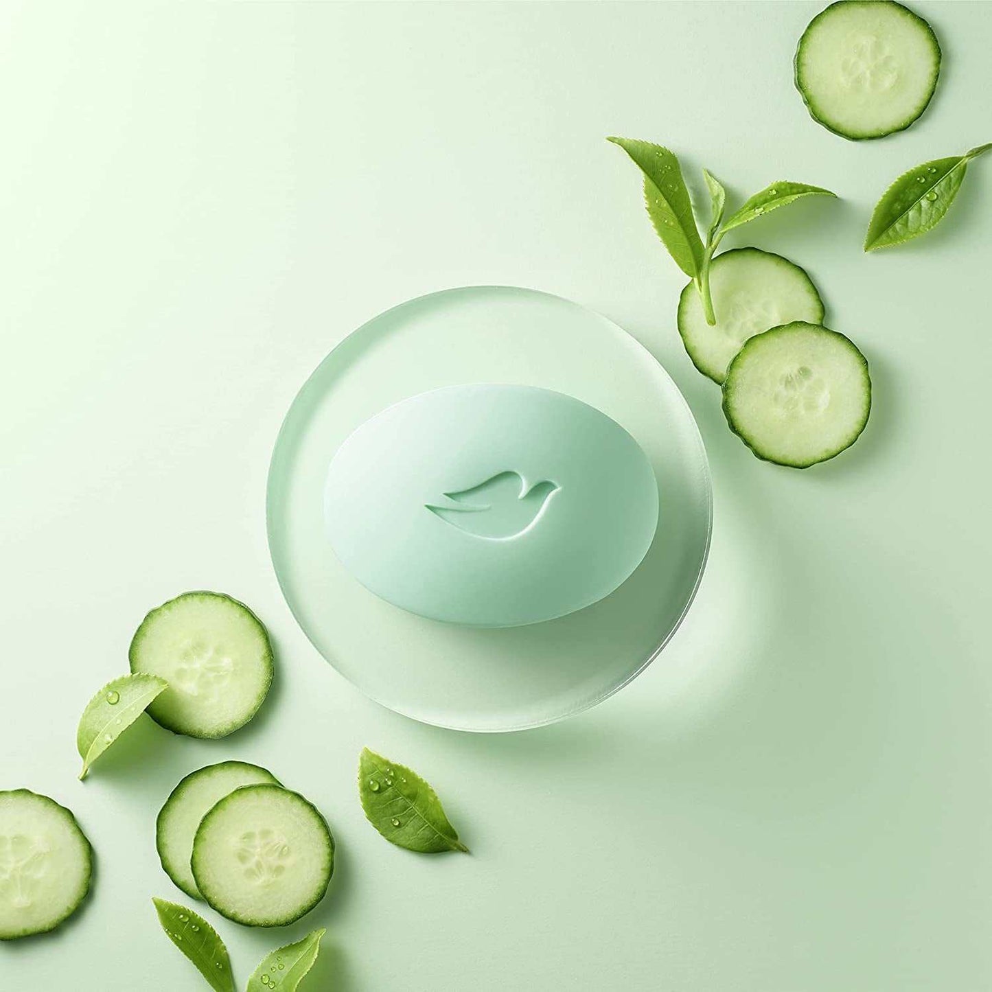 Ultra-moisturizing skin care beauty bar with cucumber and green tea extracts for soothing and hydrating dry and sensitive skin